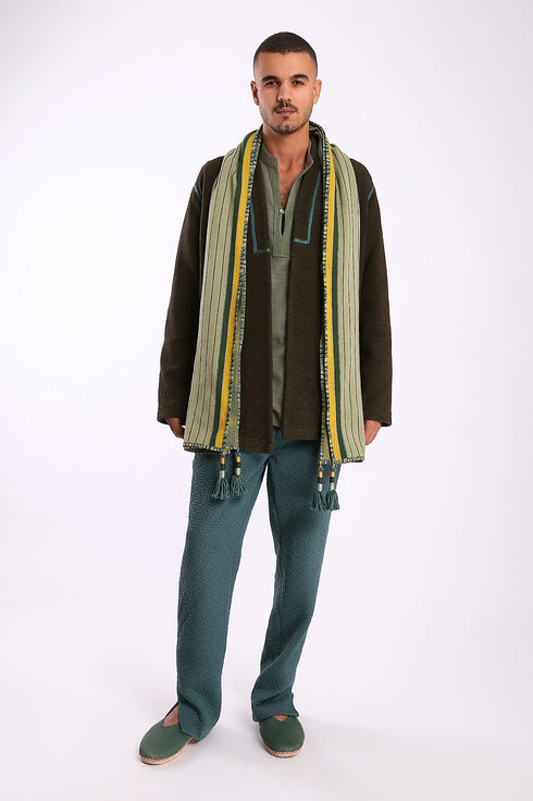Jacket in faux fur with embroidery on the back